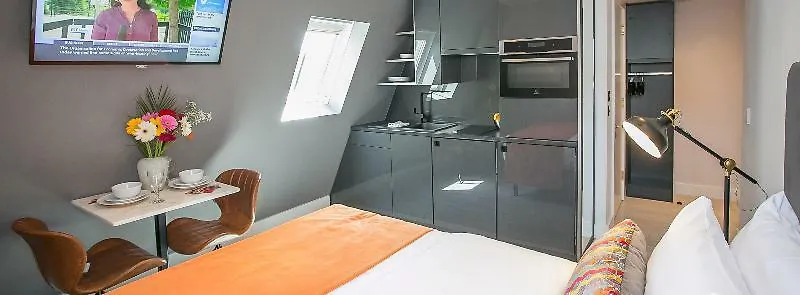 Grafton Street Studios By City Break Apartments Dublin 4*,