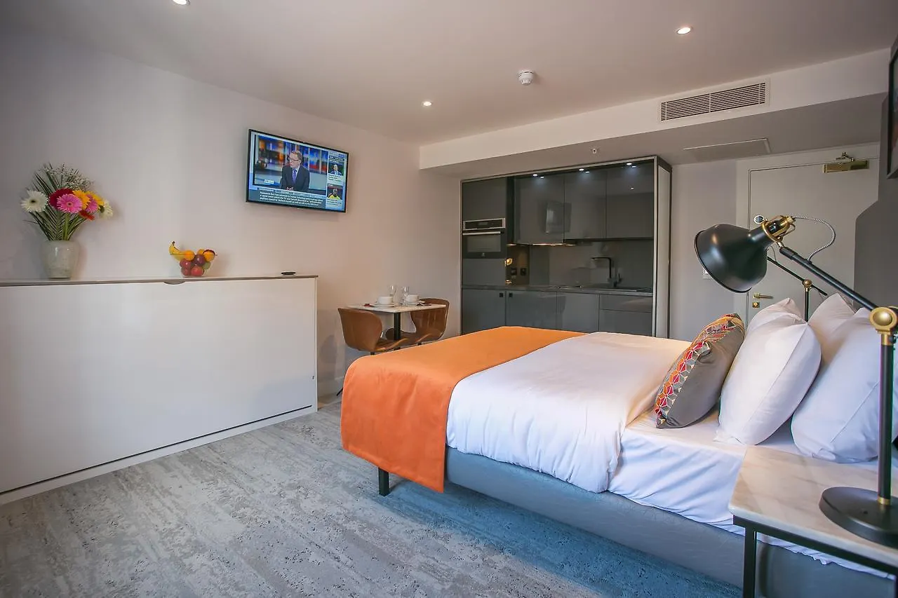 Grafton Street Studios By City Break Apartments Dublin 4*,